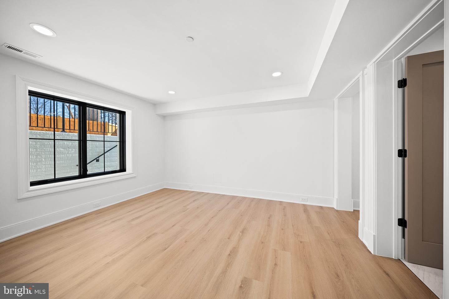 6116 Eastview Street photo 31