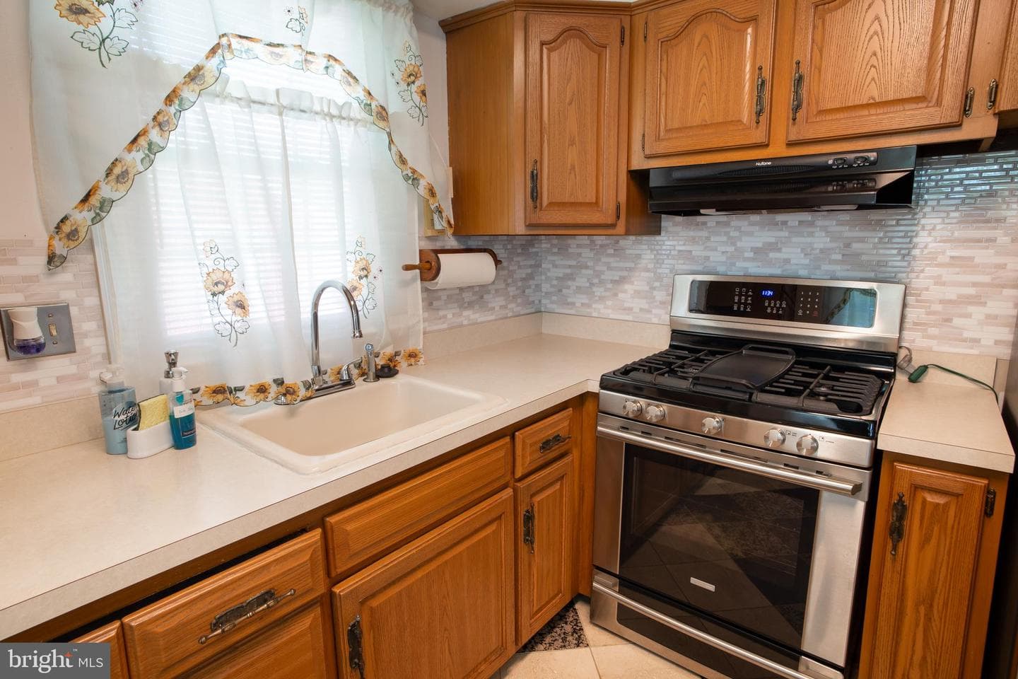 630 Edmonston Drive photo 17