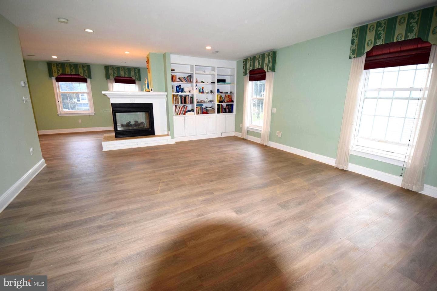 7601 Anamosa Way photo 11