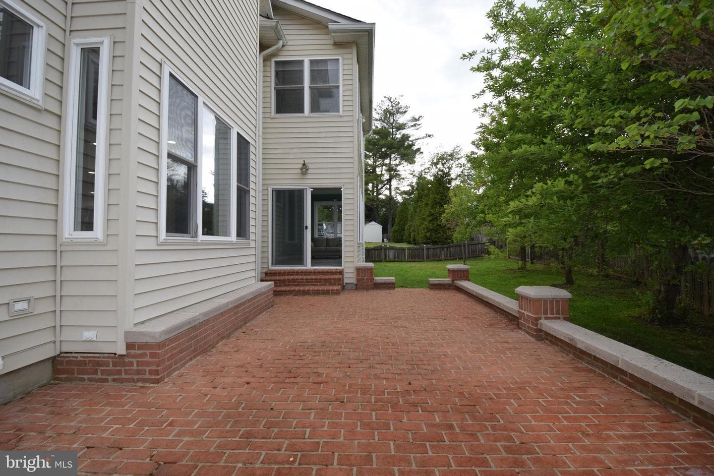 7601 Anamosa Way photo 9