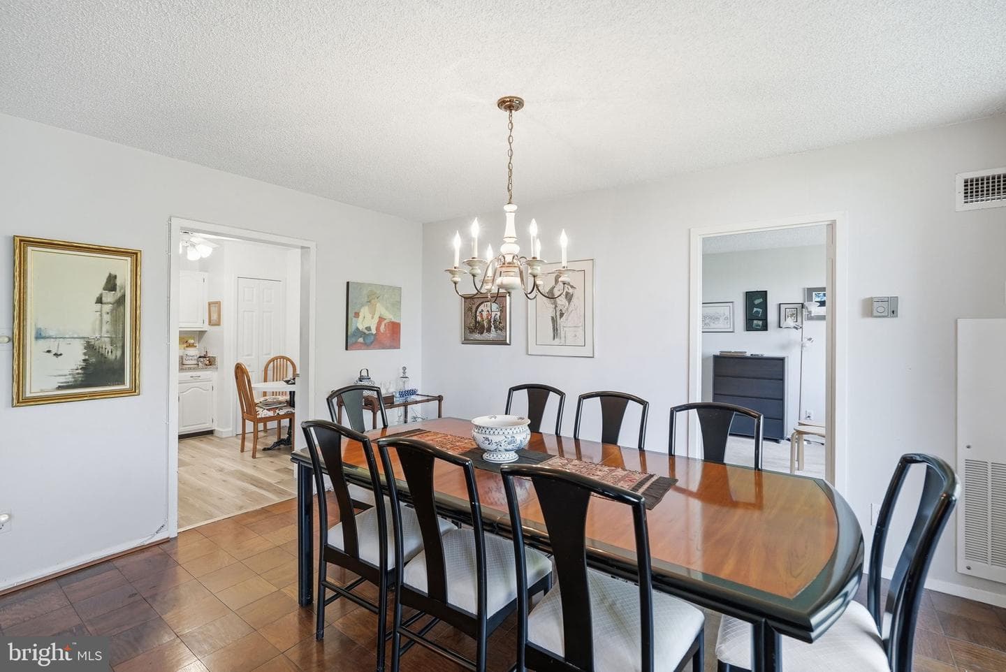 5225 Pooks Hill Road #910n photo 9