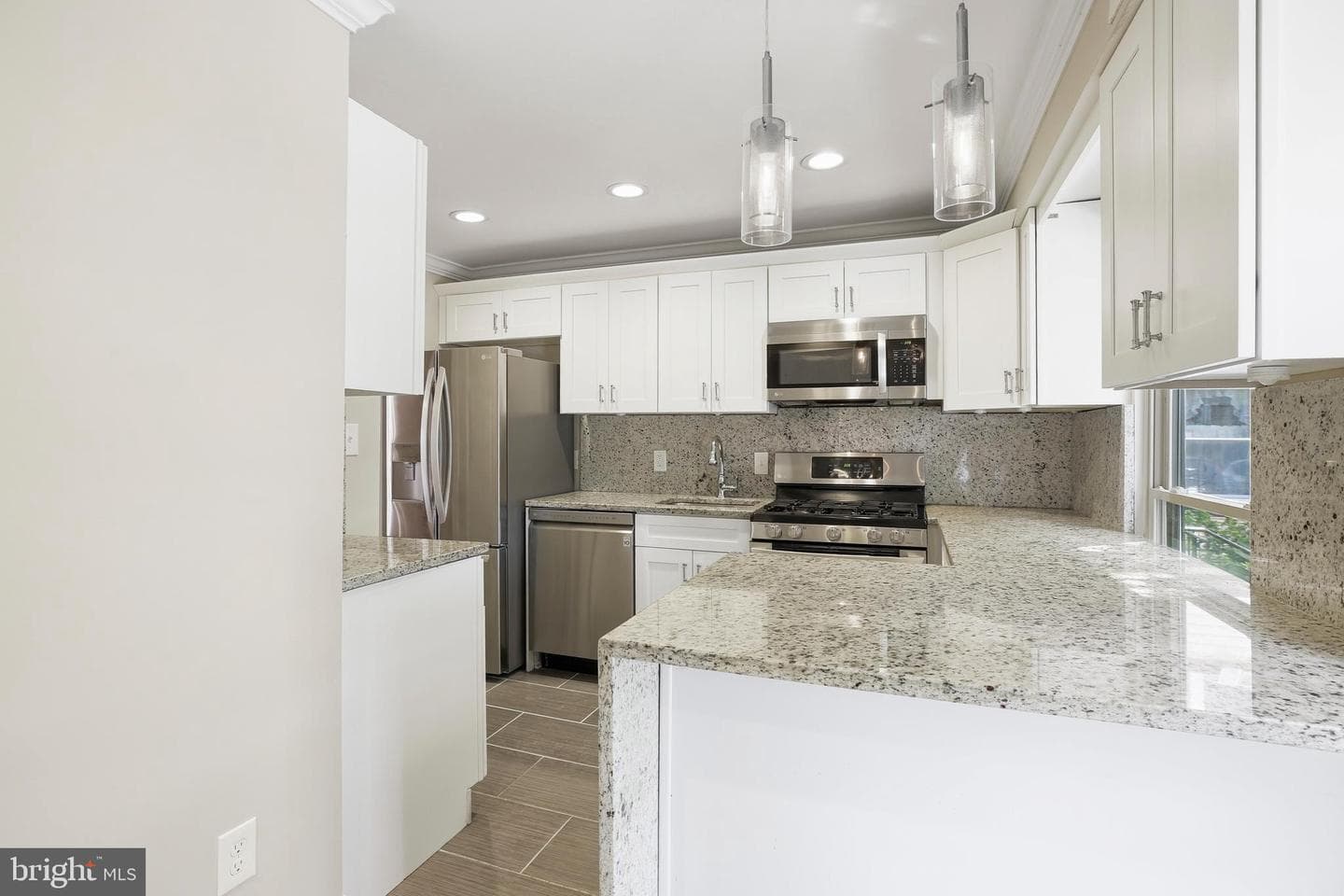2448 Sun Valley Circle #7-J photo 15