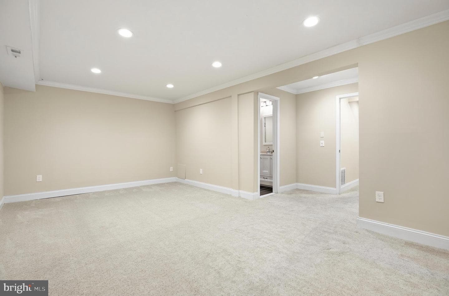 2448 Sun Valley Circle #7-J photo 26