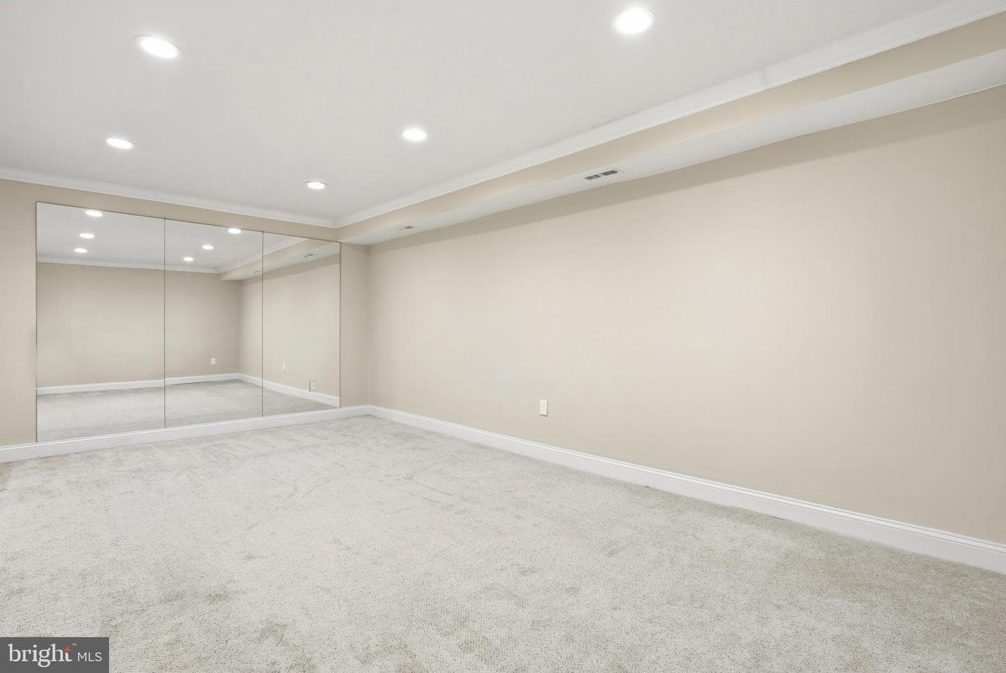 2448 Sun Valley Circle #7-J photo 28