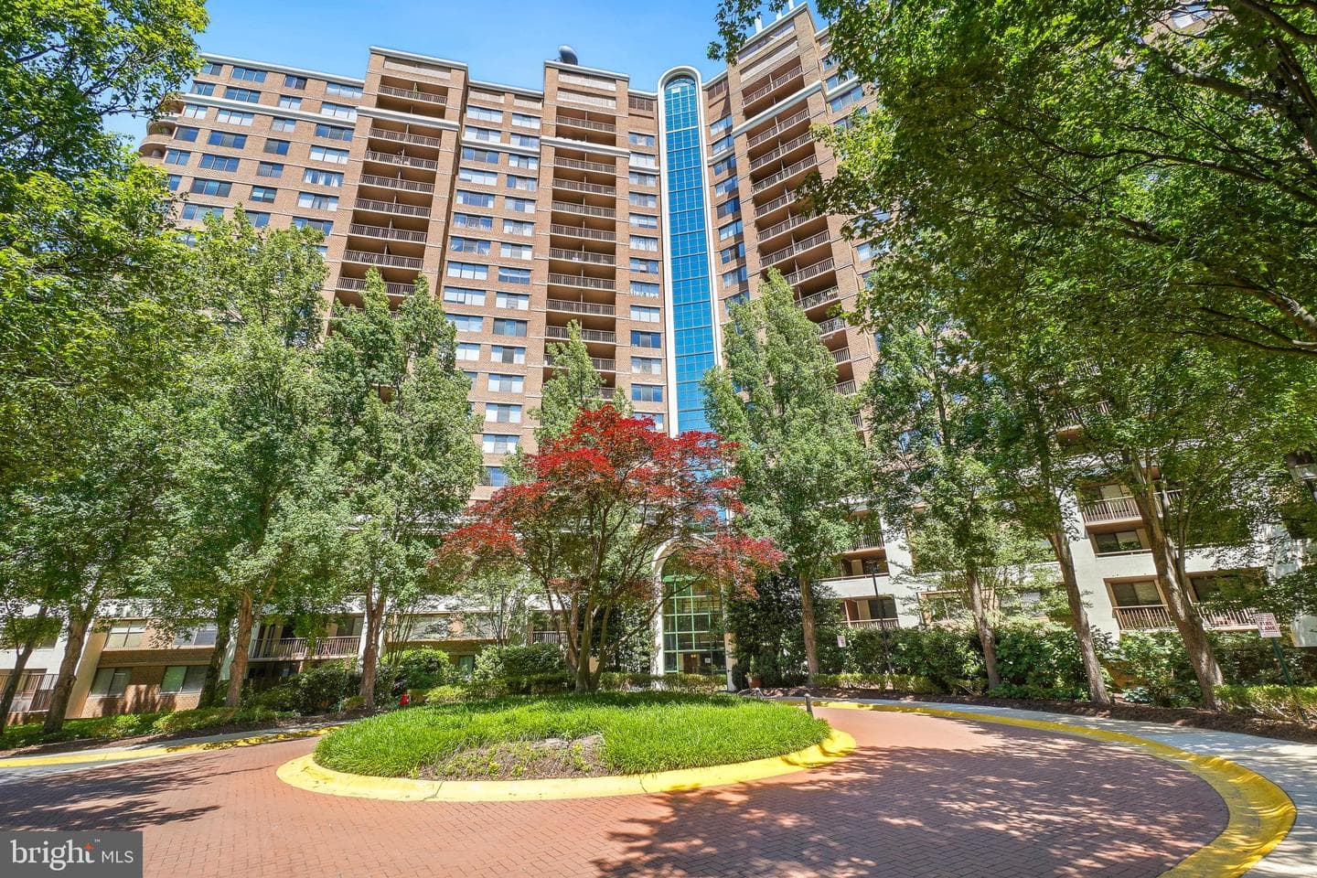 10101 Grosvenor Place #1804
