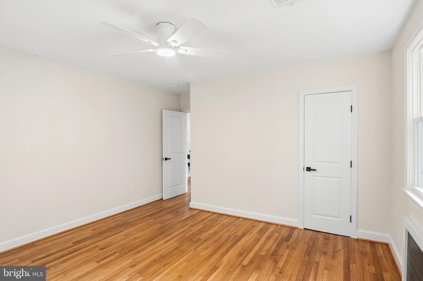 206 Shaw Avenue photo 29