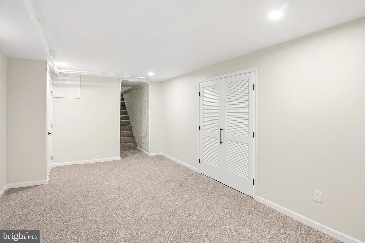 206 Shaw Avenue photo 38