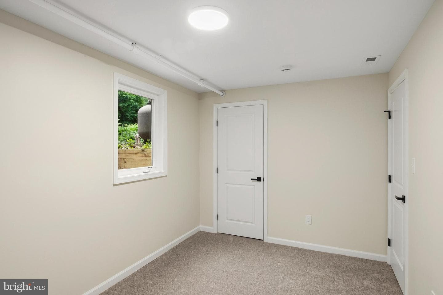 206 Shaw Avenue photo 41