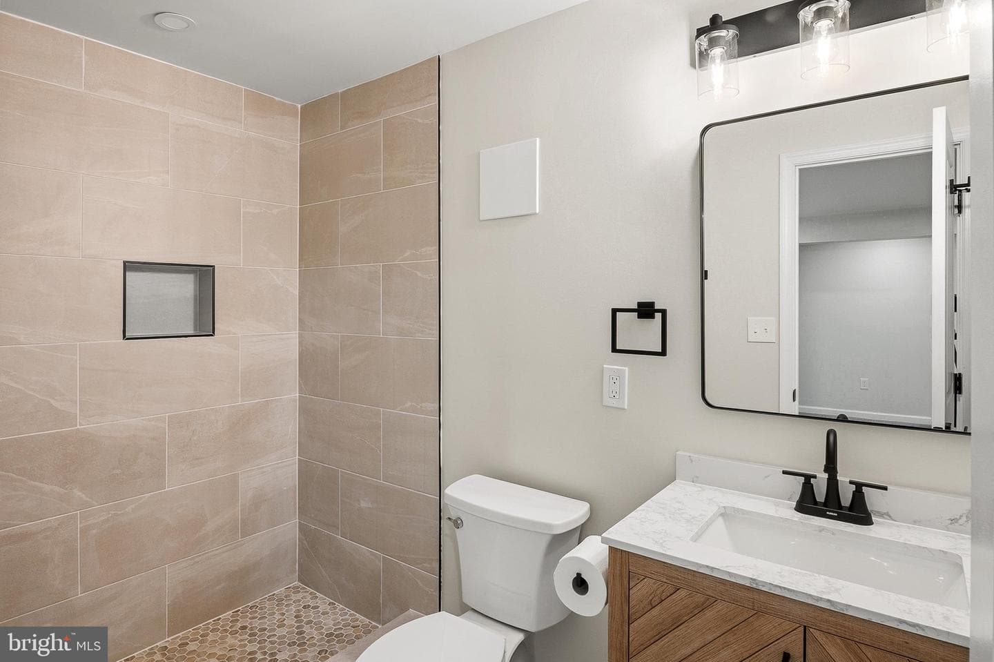 206 Shaw Avenue photo 44