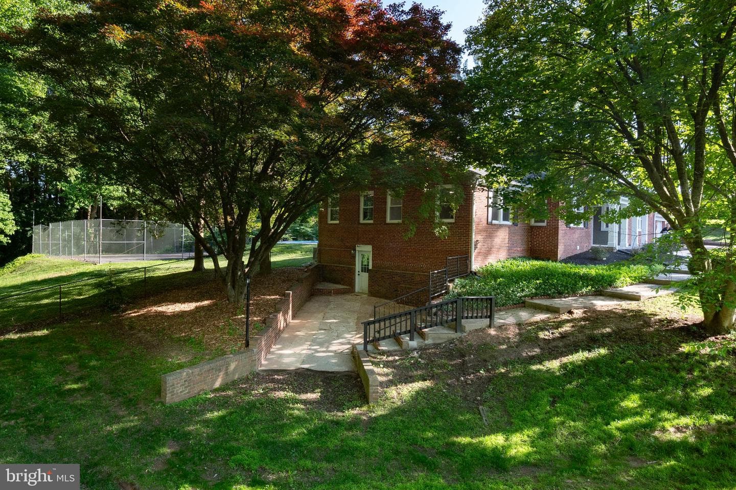 206 Shaw Avenue photo 51