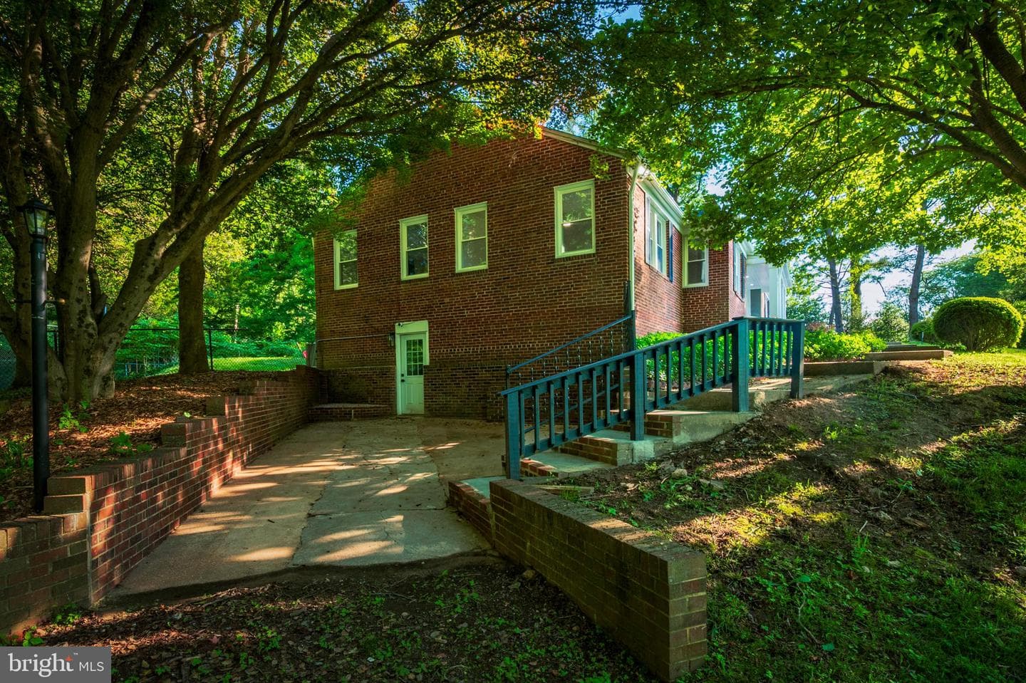 206 Shaw Avenue photo 52