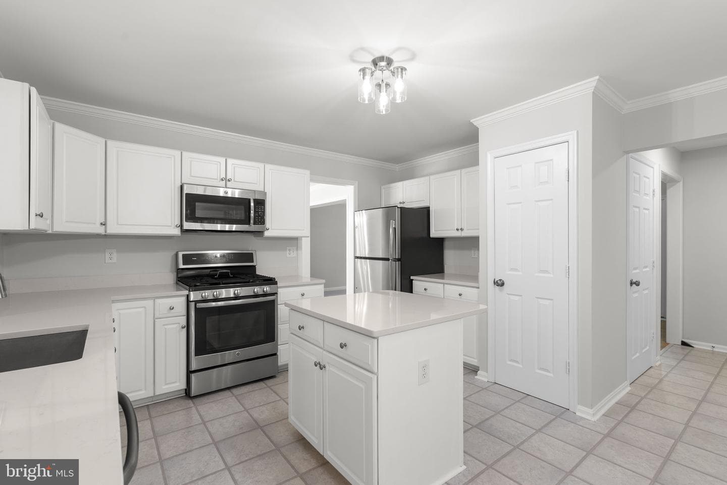 2700 Snowberry Place photo 16