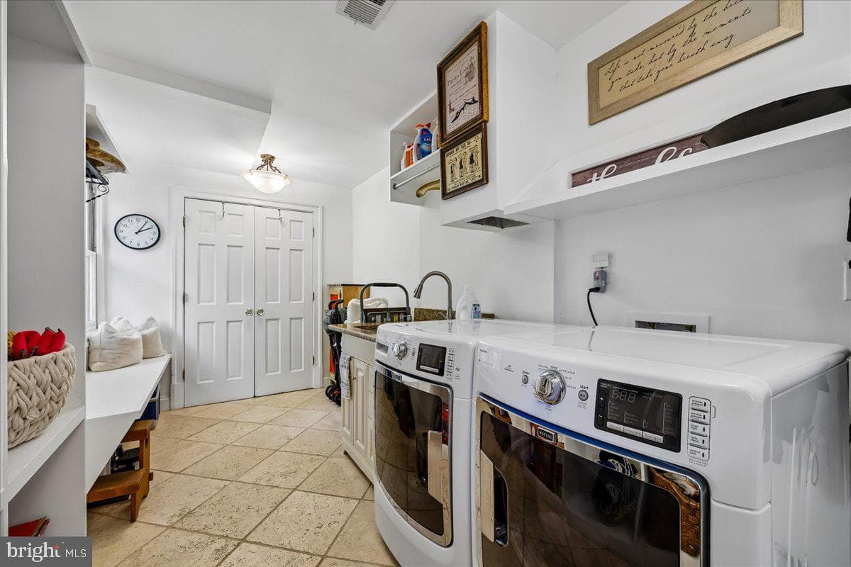 6904 Earlsgate Way photo 18