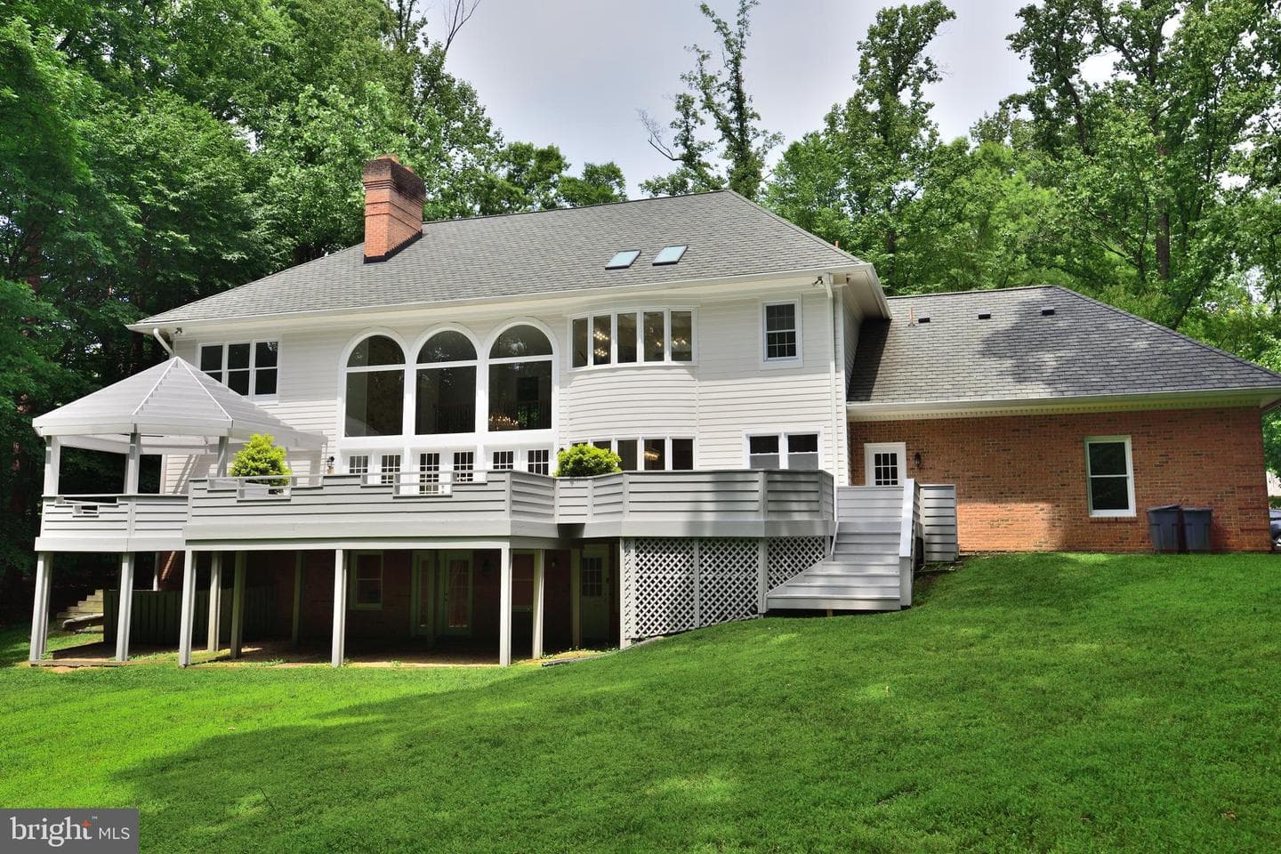 9455 Newbridge Drive photo 55
