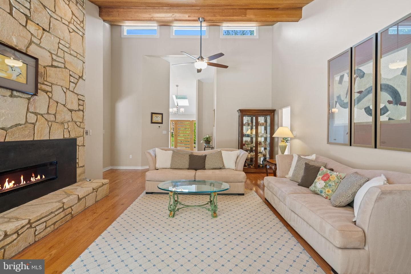 6825 Capri Place photo 11