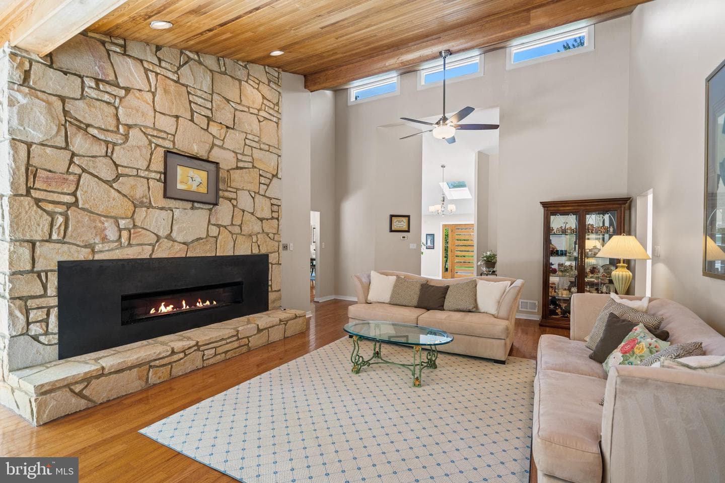6825 Capri Place photo 4