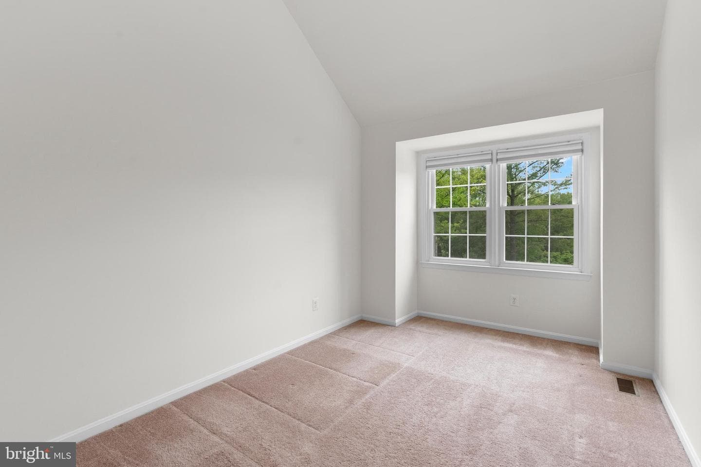 8723 Delcris Drive photo 20