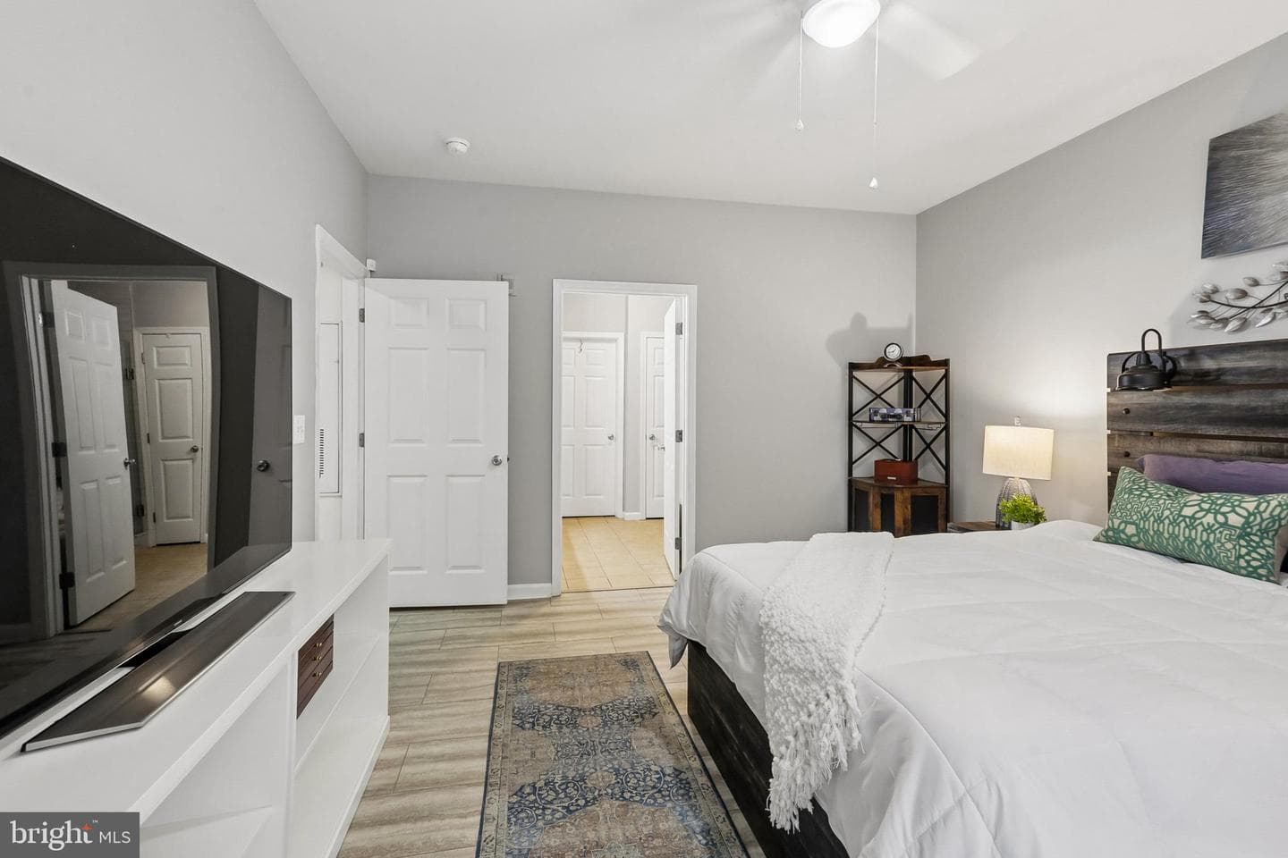 31 Booth Street #b56 photo 16