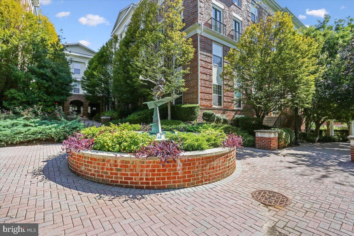 31 Booth Street #b56 photo 27