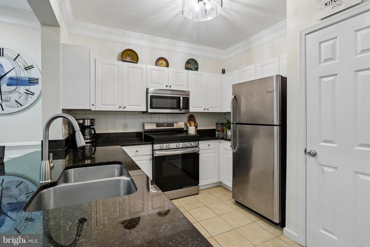 31 Booth Street #b56 photo 5