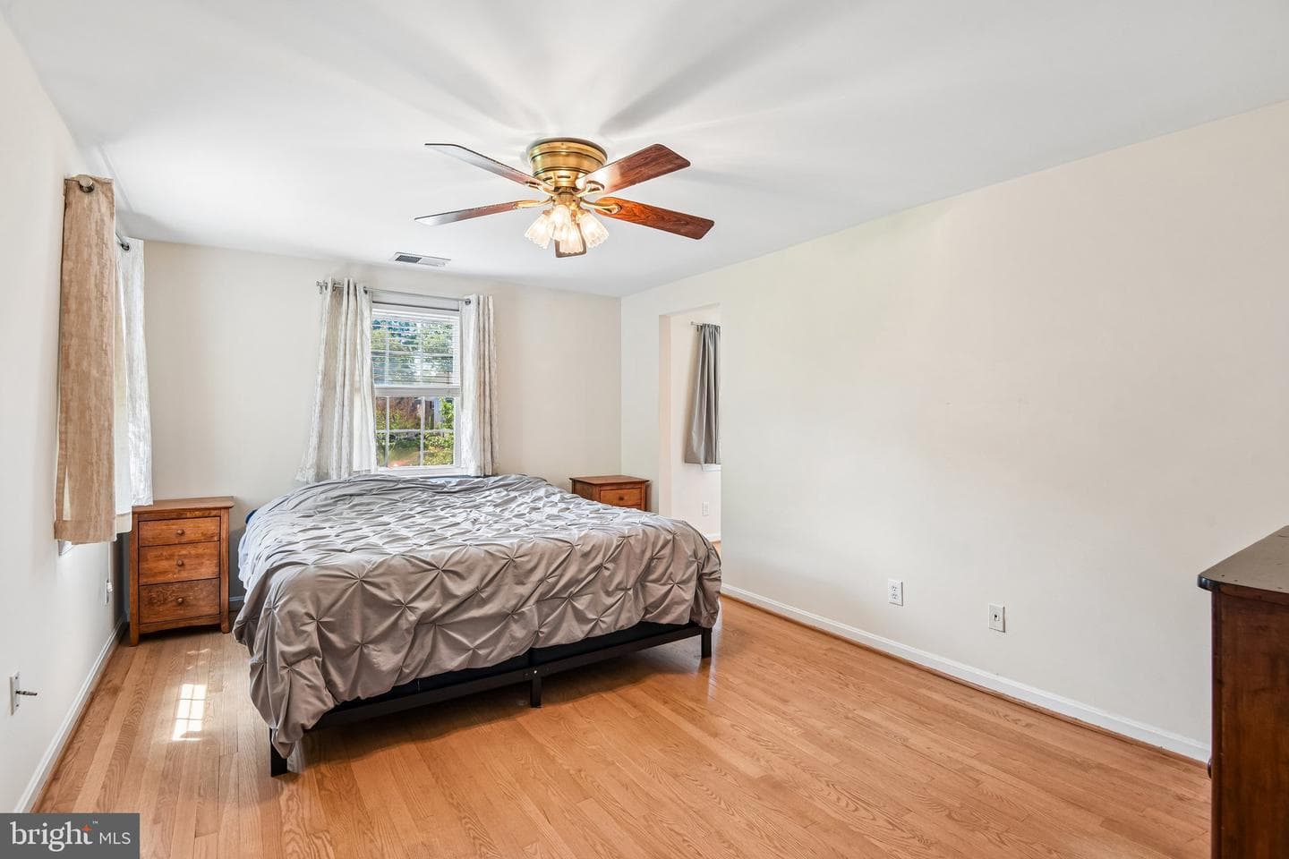 9300 Judge Place photo 16
