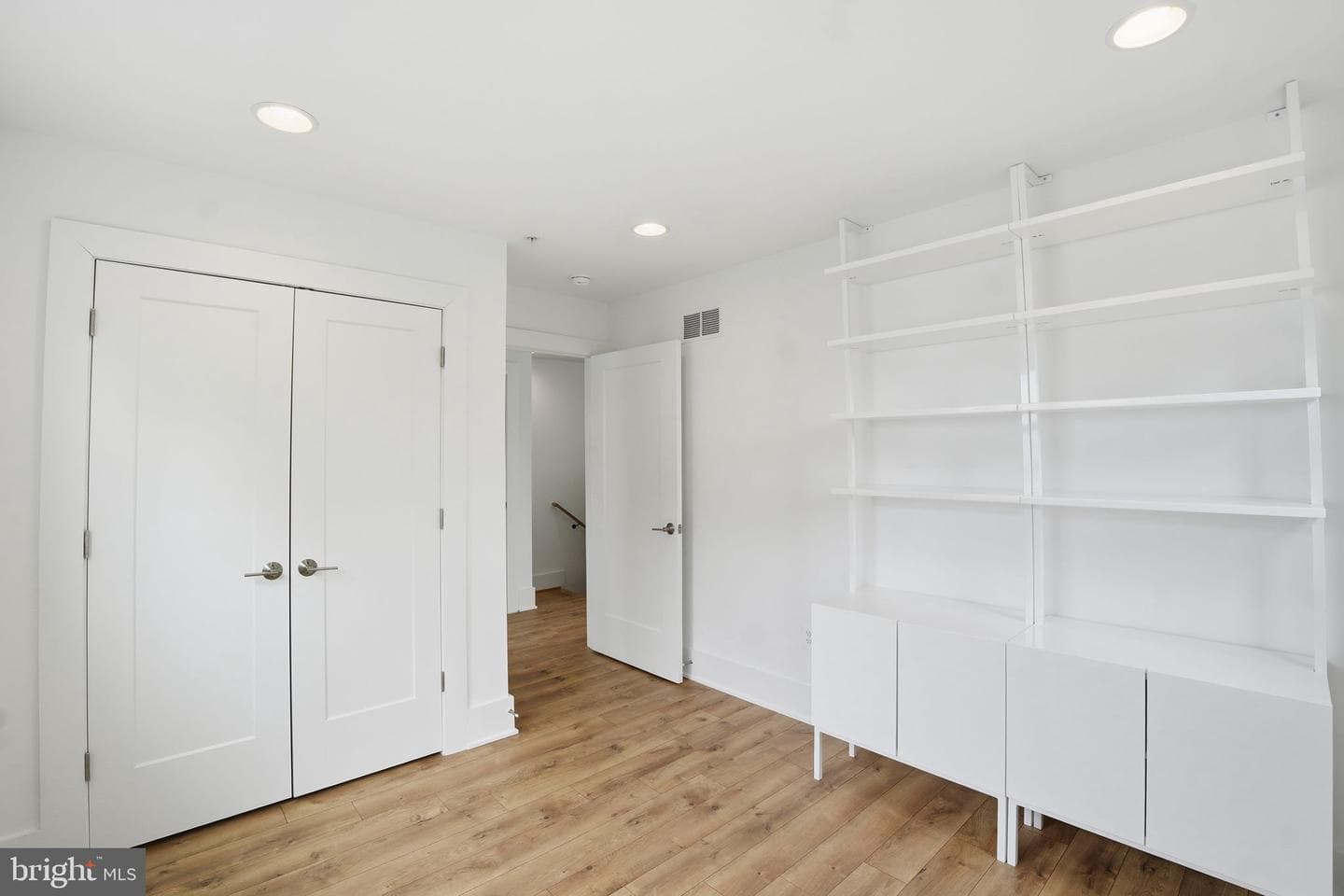 11400 Emerald Park Road photo 35