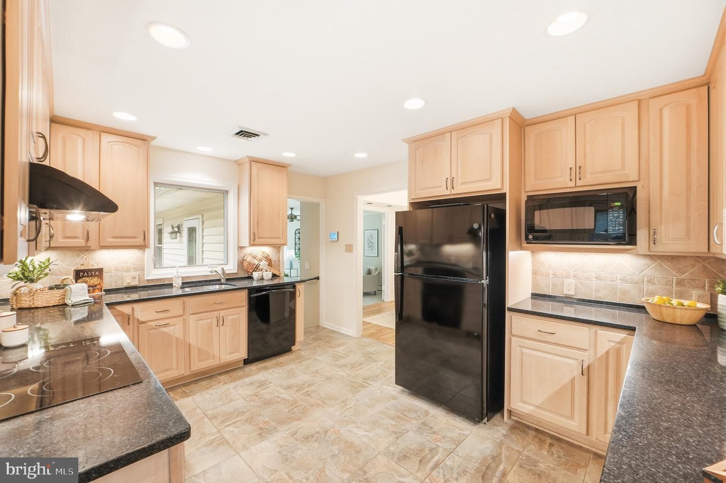 2508 Redmiles Drive photo 4