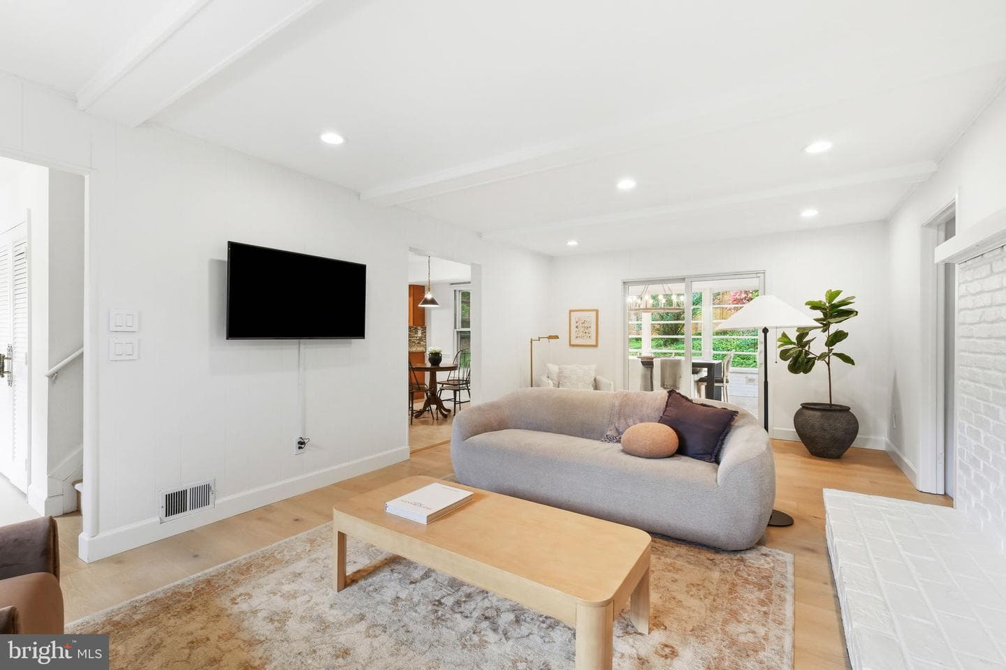 10900 Gainsborough Road photo 17