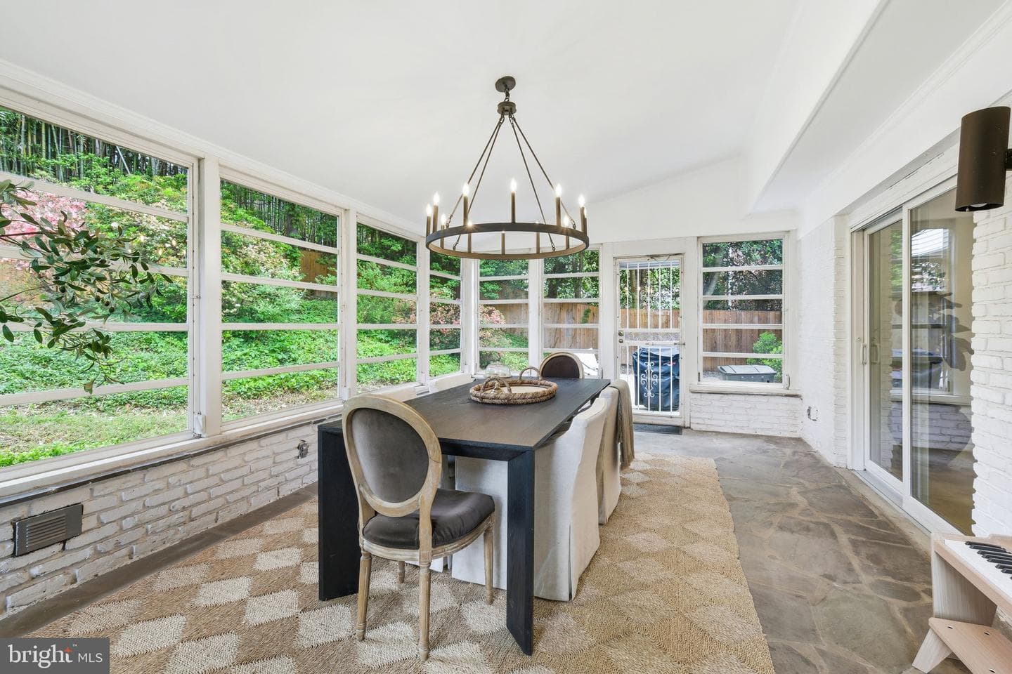 10900 Gainsborough Road photo 20