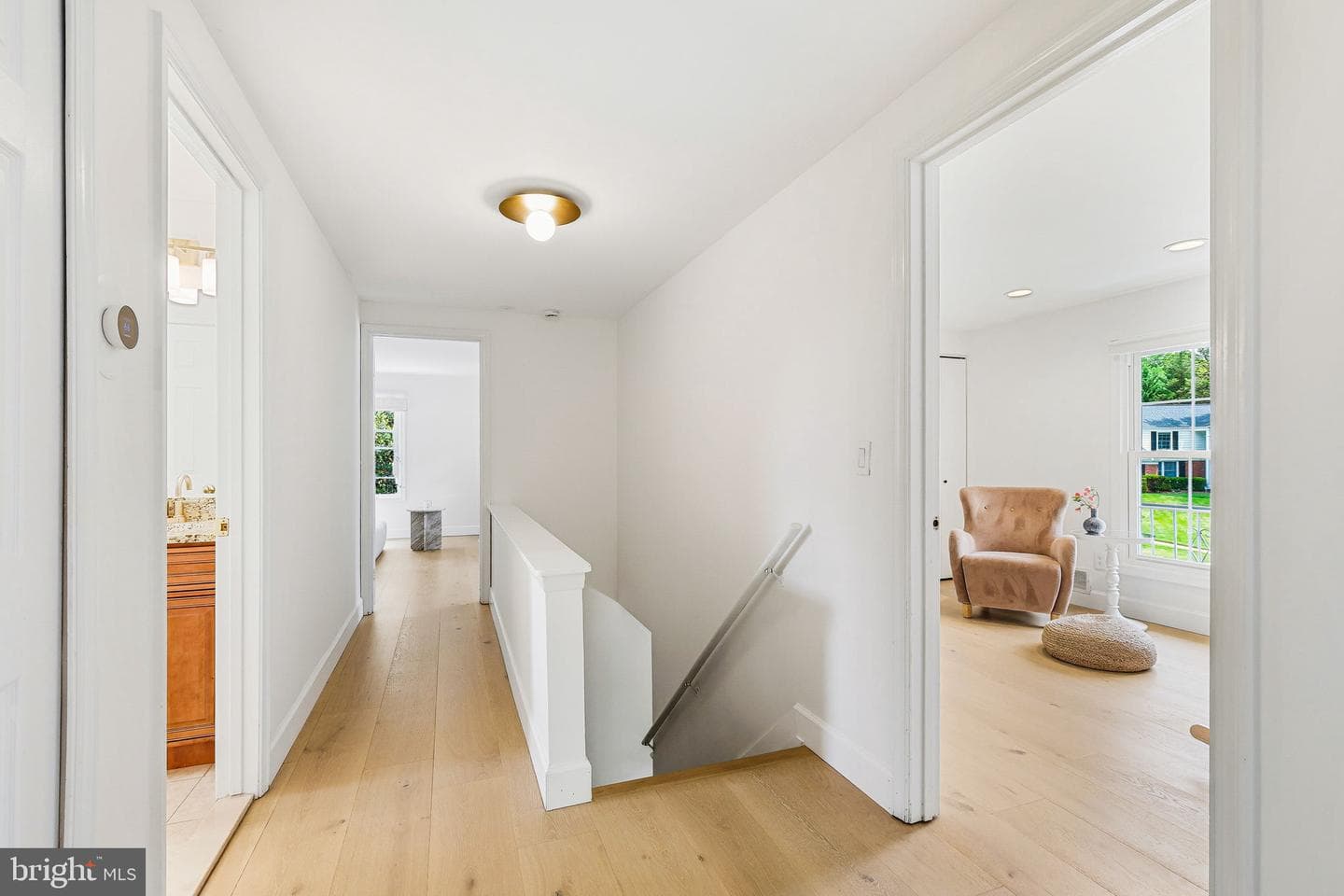 10900 Gainsborough Road photo 24