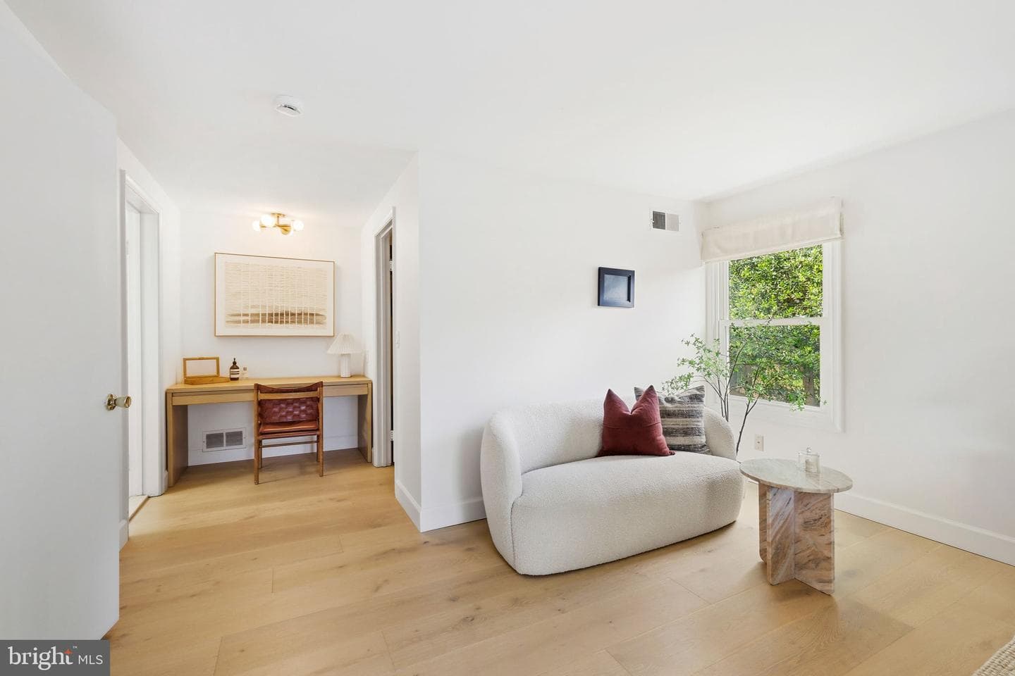 10900 Gainsborough Road photo 27