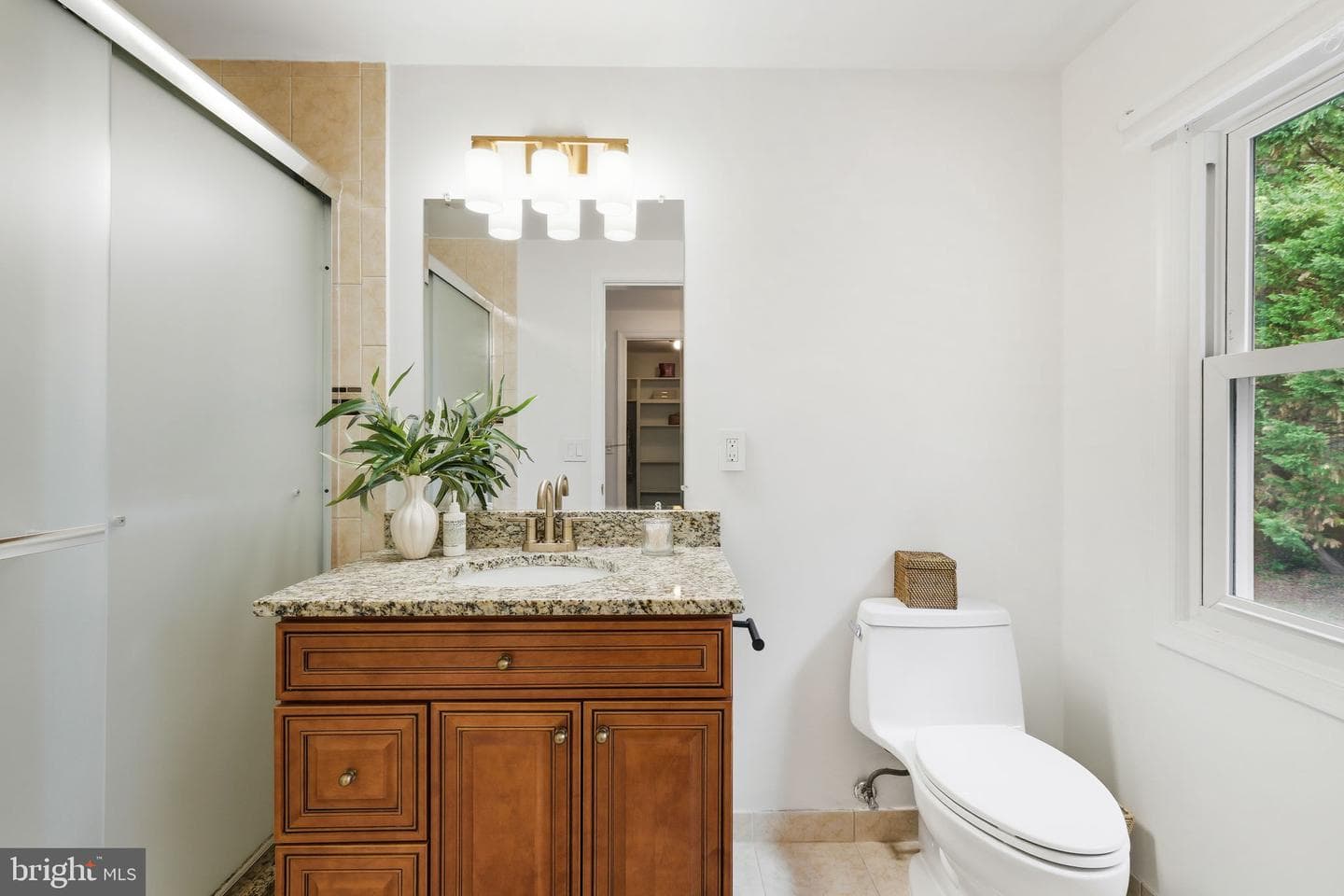 10900 Gainsborough Road photo 28