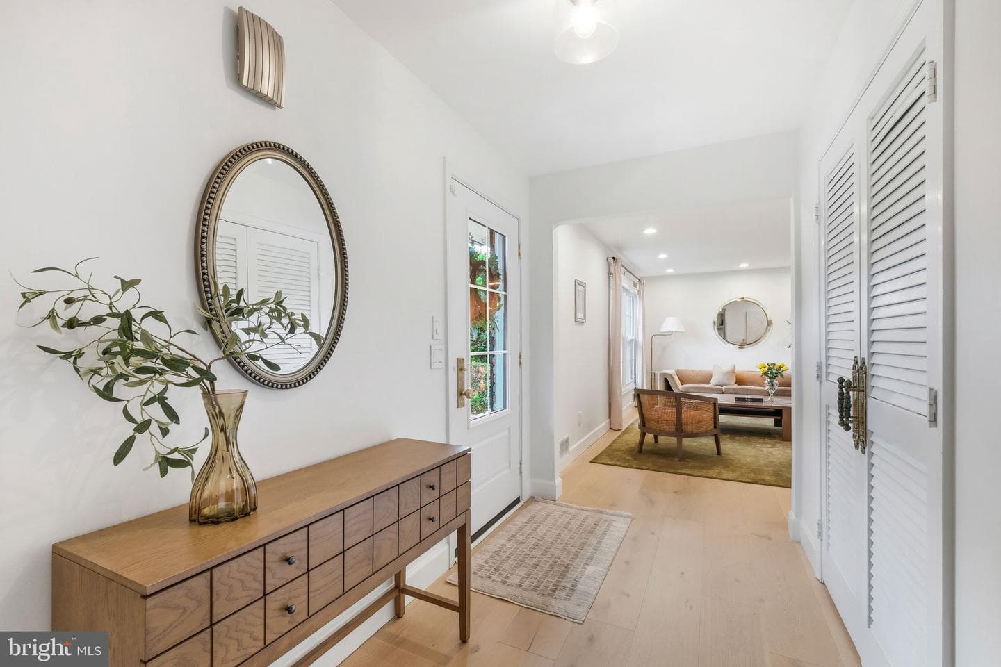 10900 Gainsborough Road photo 4