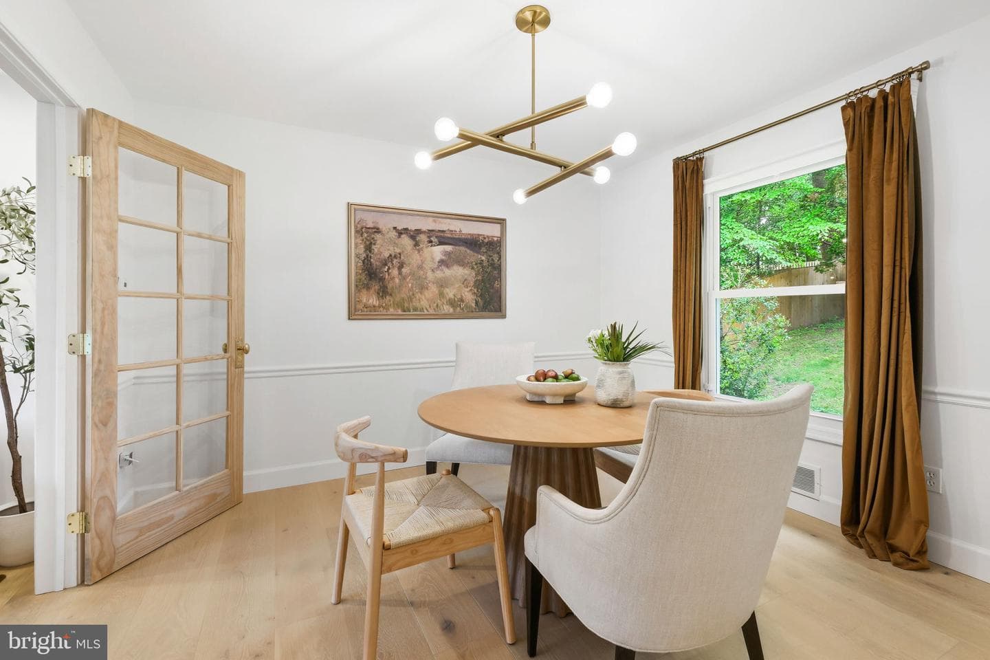 10900 Gainsborough Road photo 9