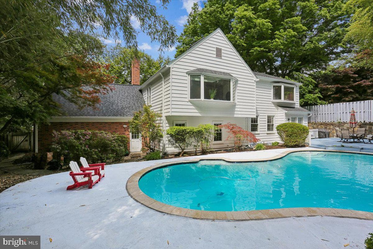 11427 Bedfordshire Avenue photo 3