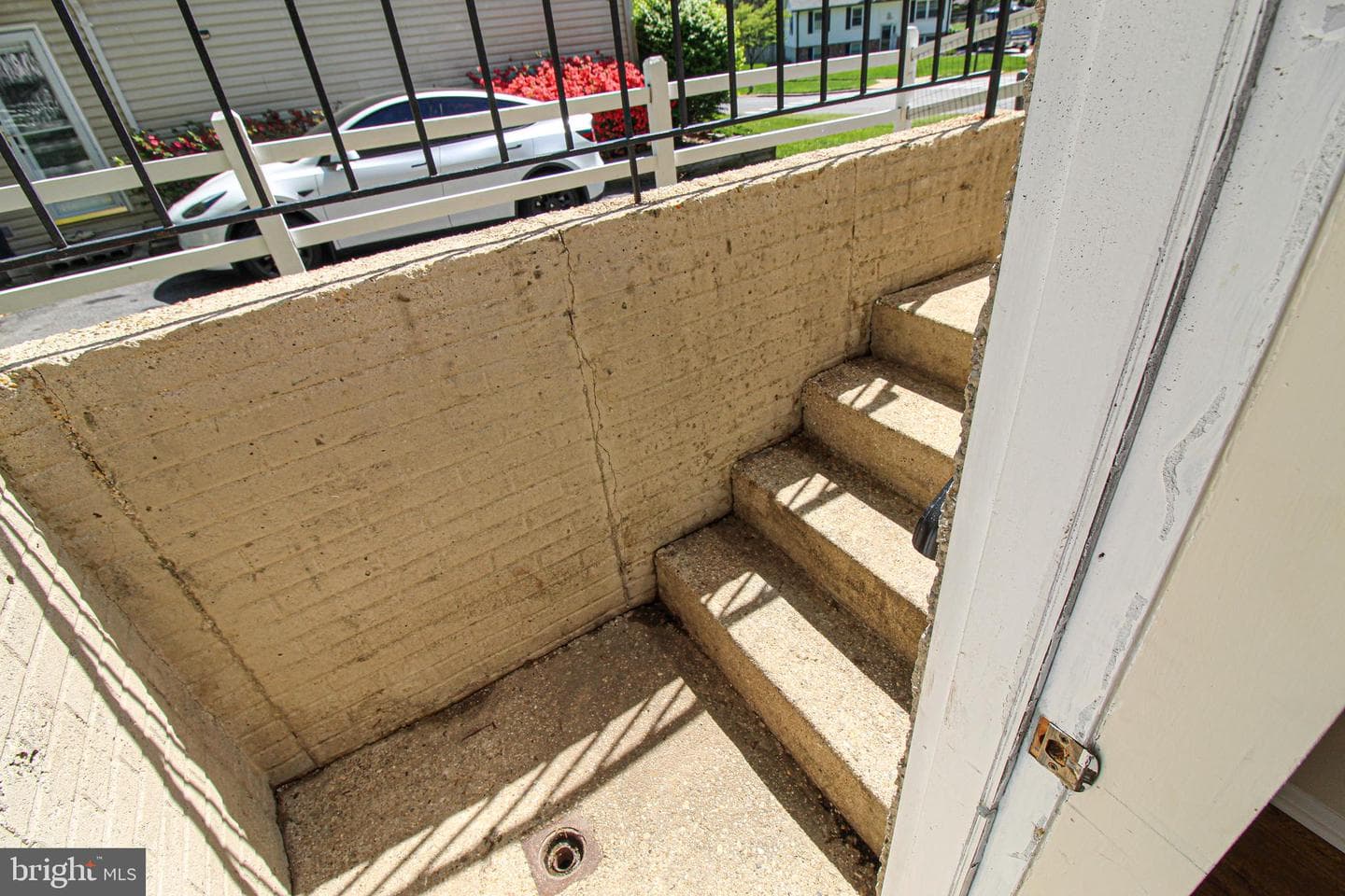 24201 Bush Hill Road photo 39