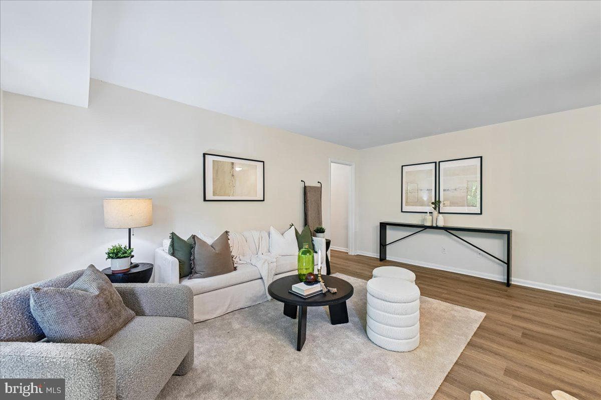 10648 Montrose Avenue #m-103 photo 6