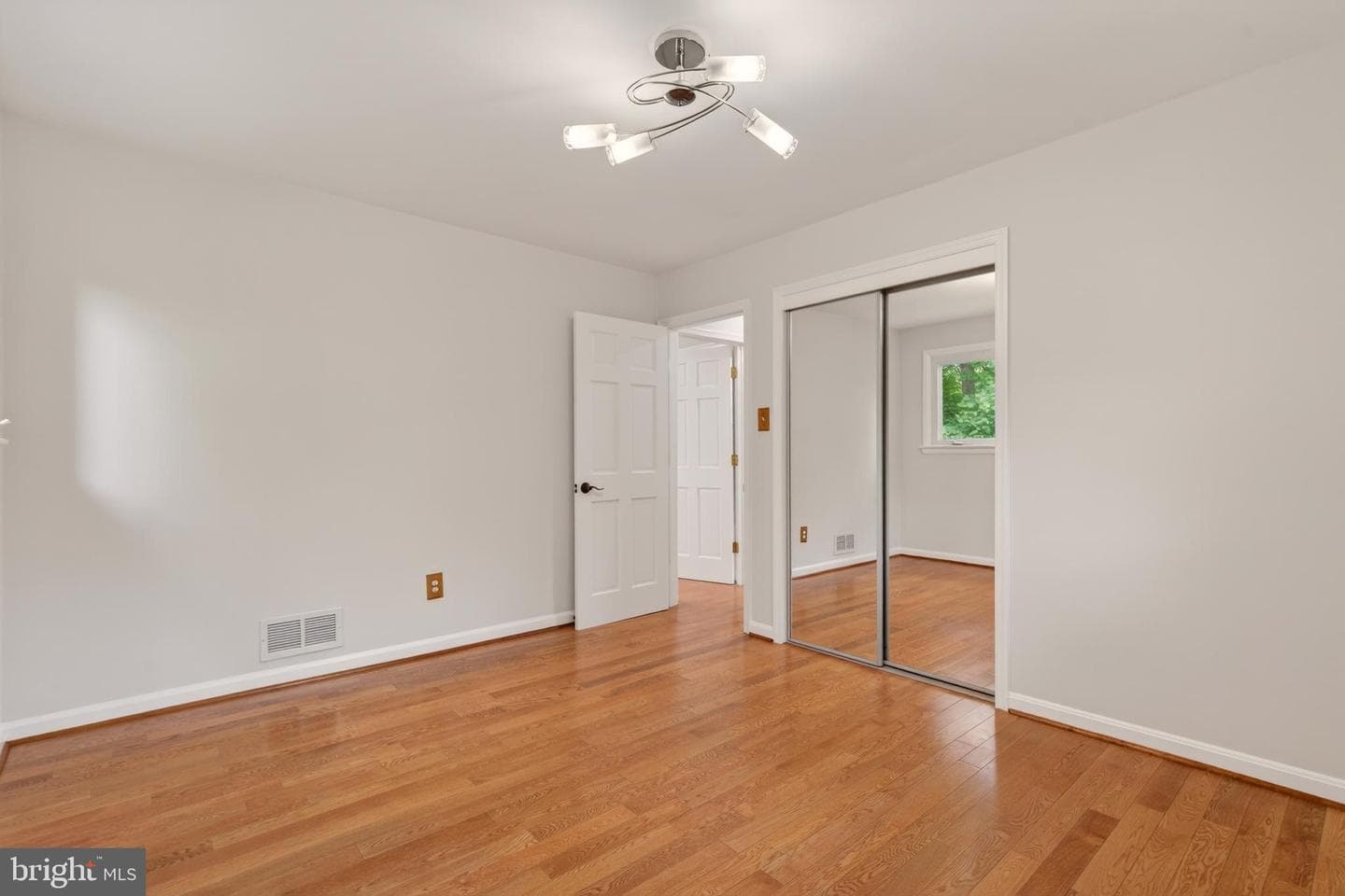 5701 Radnor Court photo 30