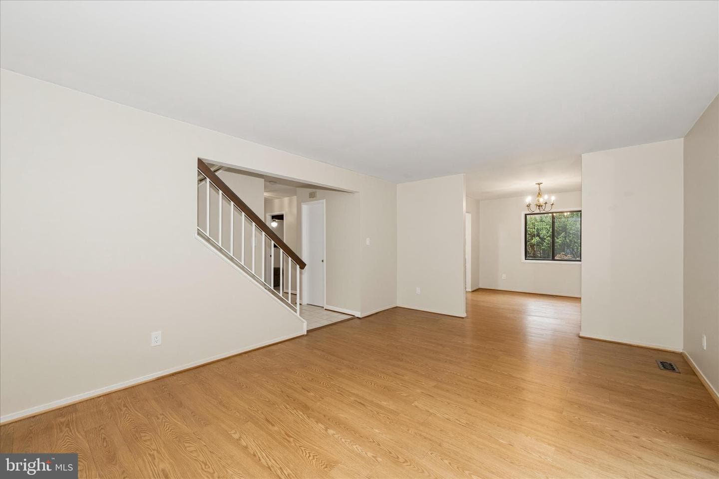 9700 Shadow Oak Drive photo 8