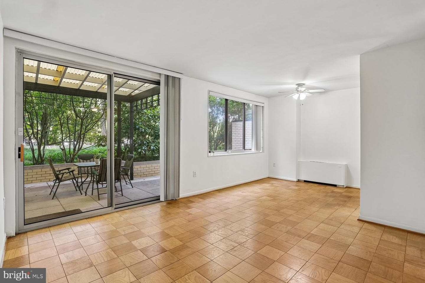 10401 Grosvenor Place #324 photo 8