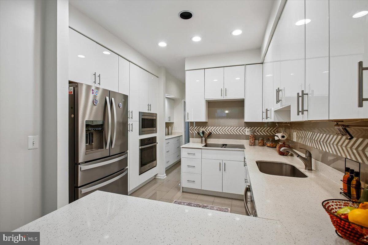 6113 Goldtree Way photo 20
