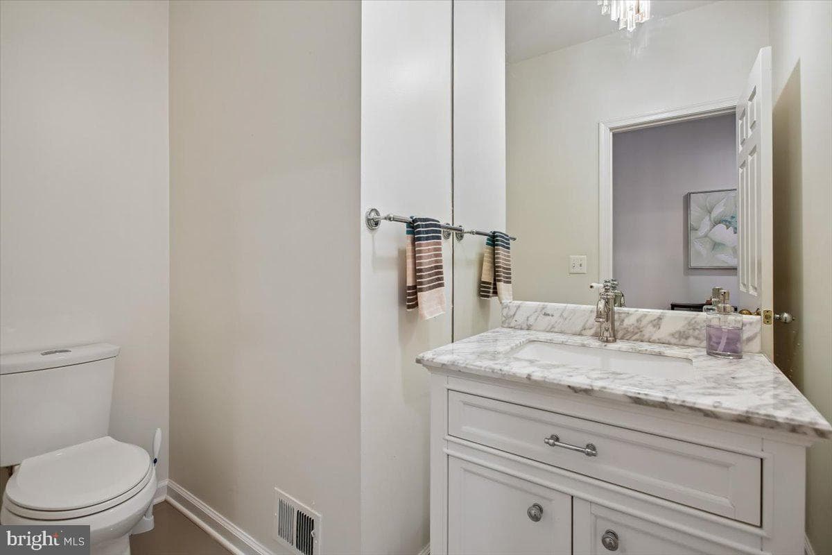 6113 Goldtree Way photo 25
