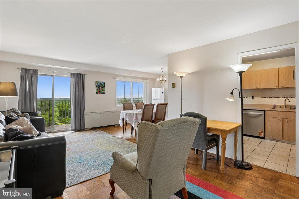 1111 W University Boulevard W #1316-A photo 3
