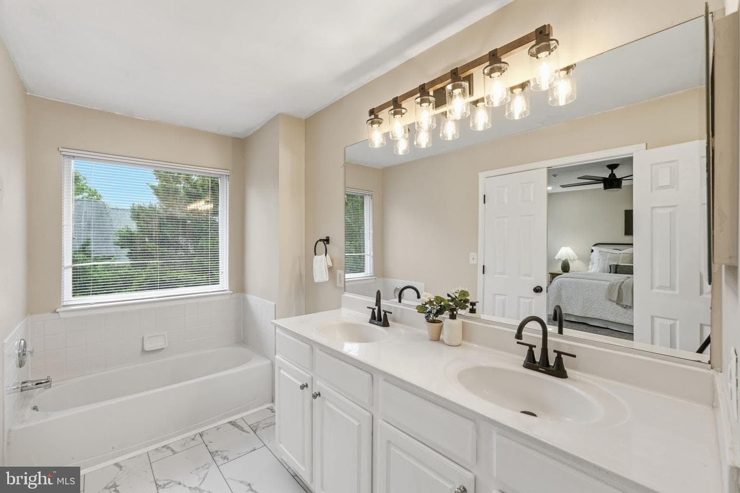 14304 Trillium Terrace photo 24