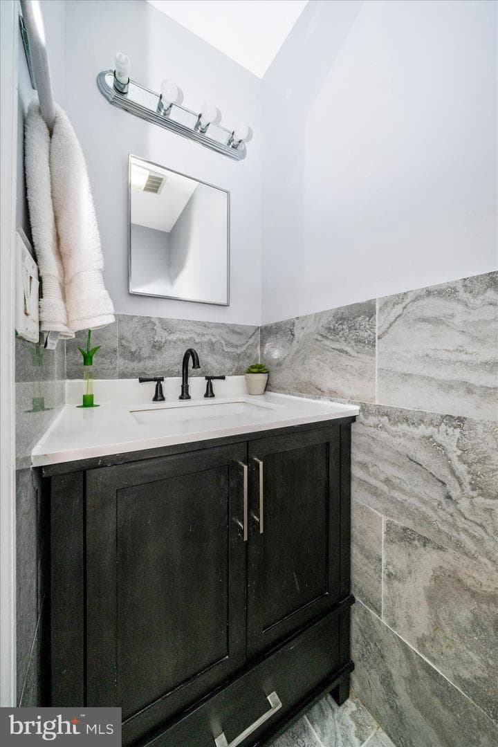 713 Seek Lane photo 18