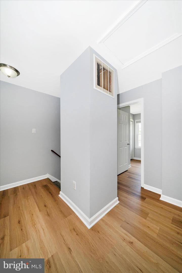 713 Seek Lane photo 32