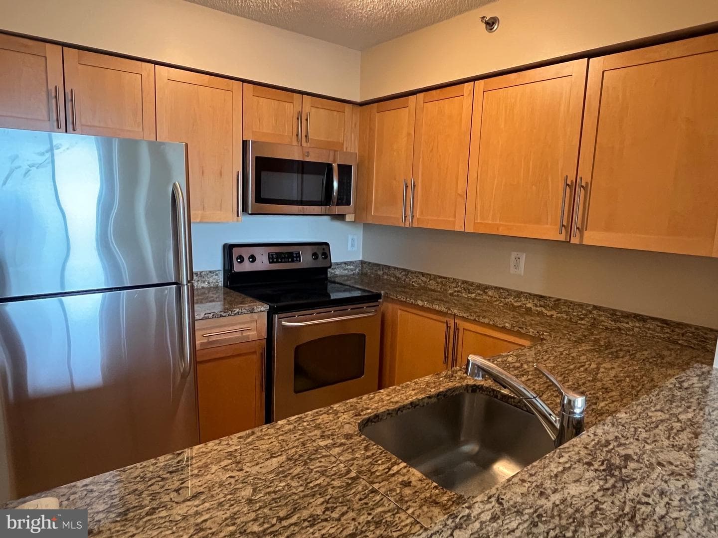 10101 Grosvenor Place #1613 photo 7