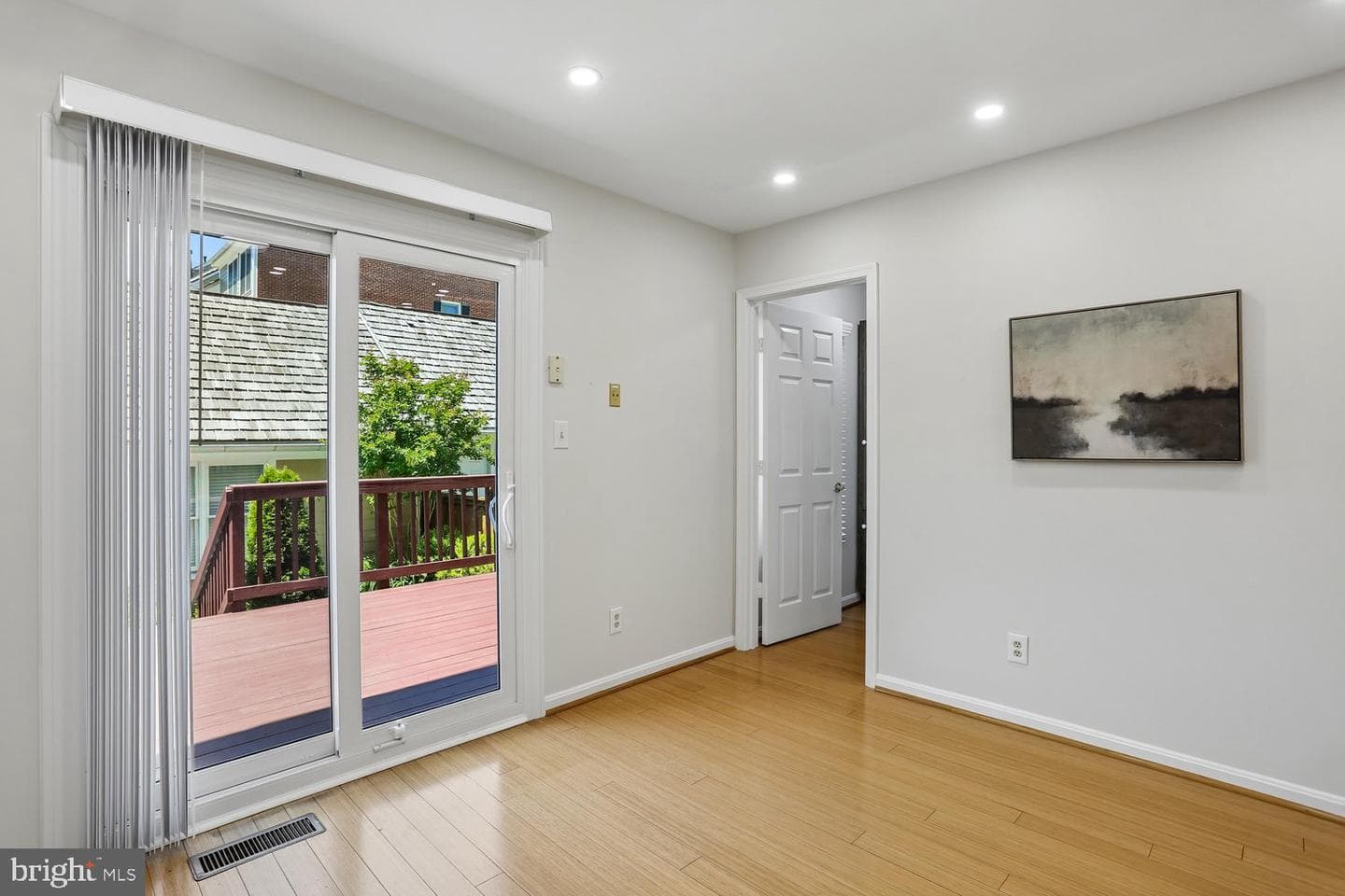 536 Tschiffely Square Road photo 13
