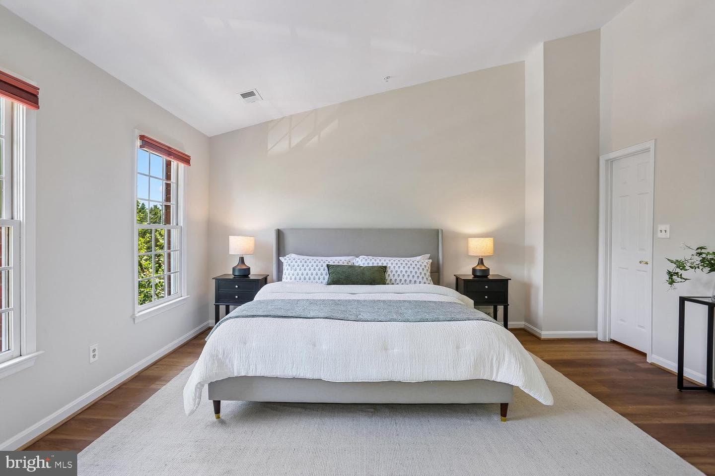 536 Tschiffely Square Road photo 24