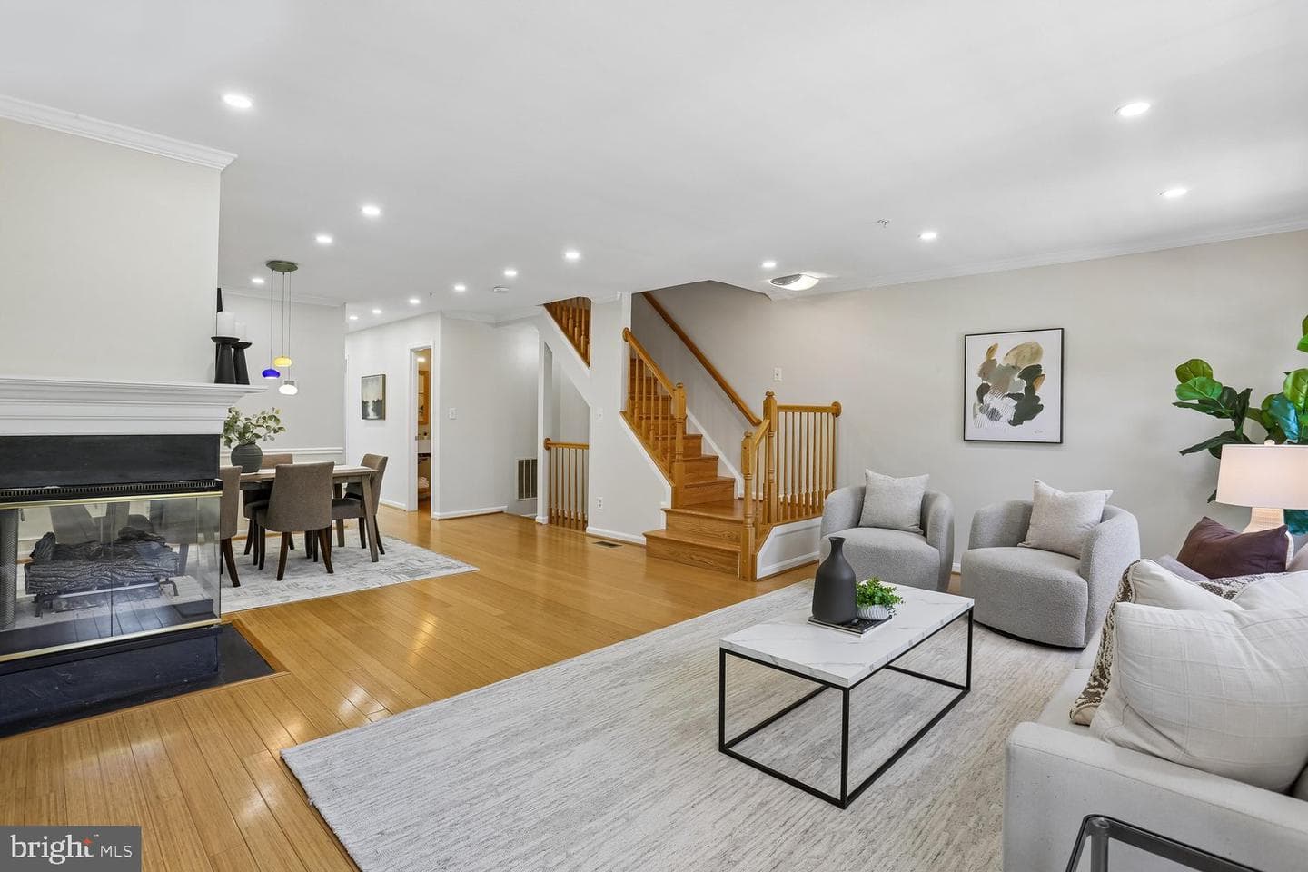 536 Tschiffely Square Road photo 3